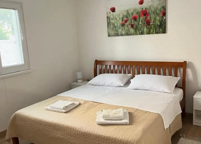 Апартаменты Naledi