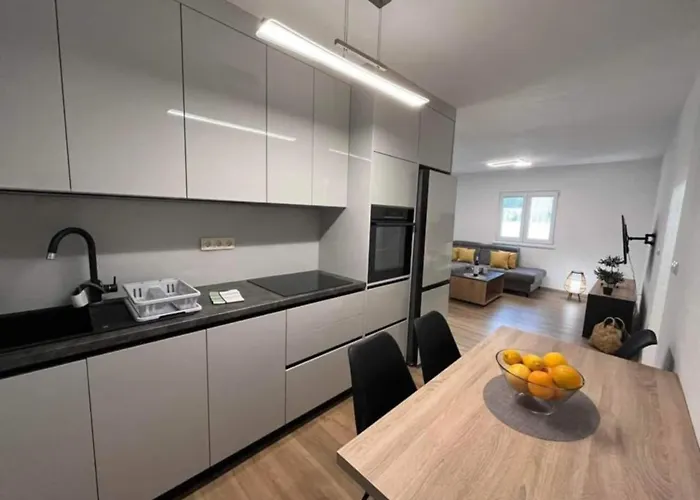 Naledi Апартаменты Пашман