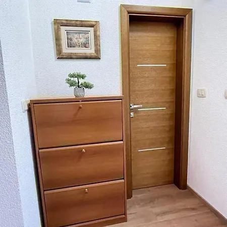 Naledi Appartamento Pašman