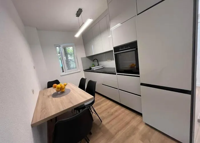 דירה Naledi Pašman